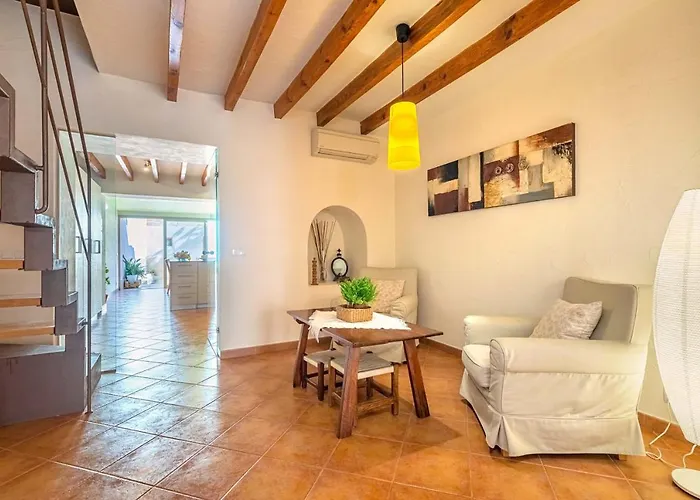 San Jordi By Sealand * פוינסה