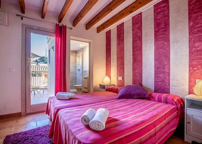 San Jordi By Sealand * Pollença